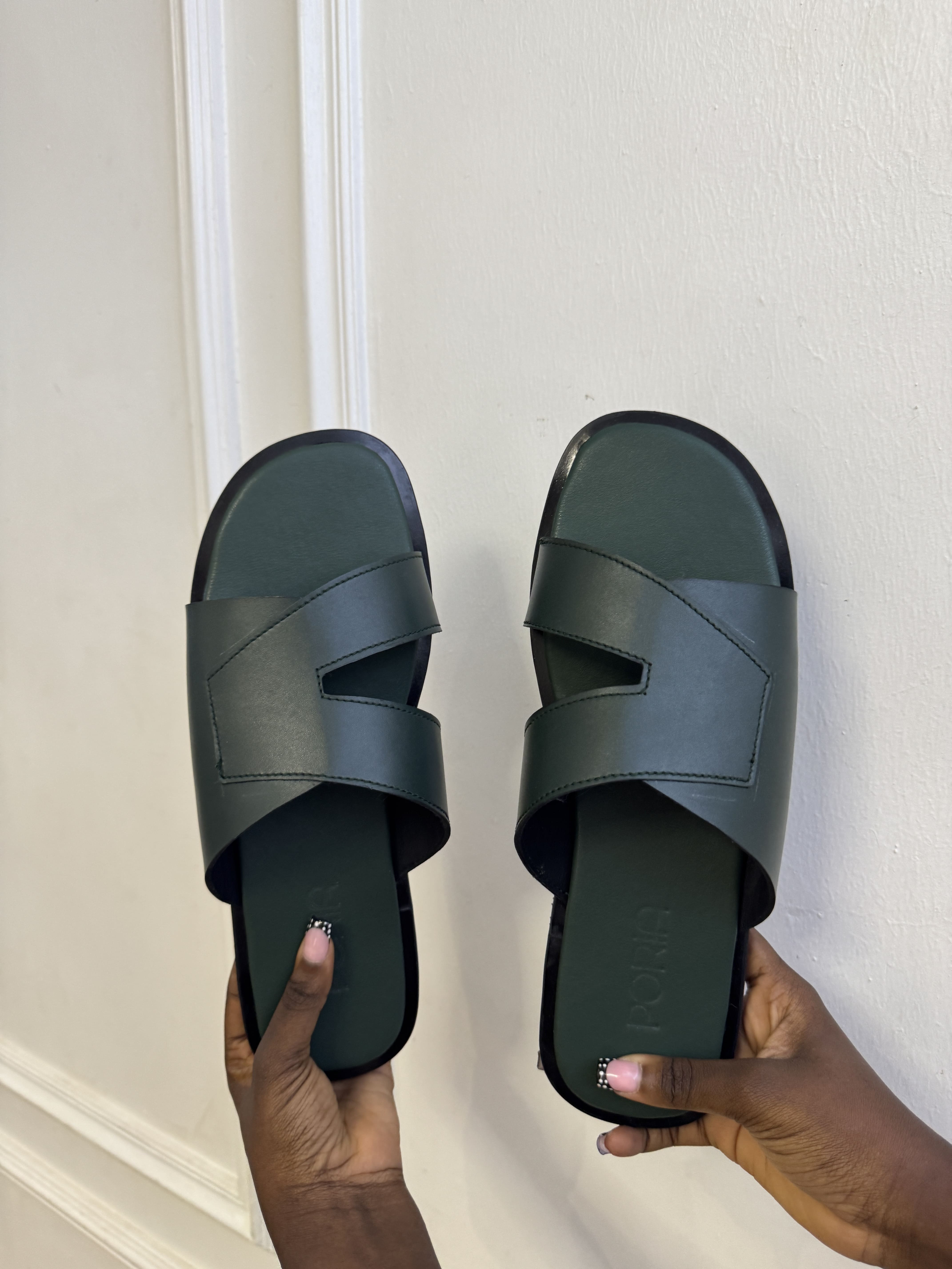 Stefan Slides is available in Green, Black, Grey and Chocolate